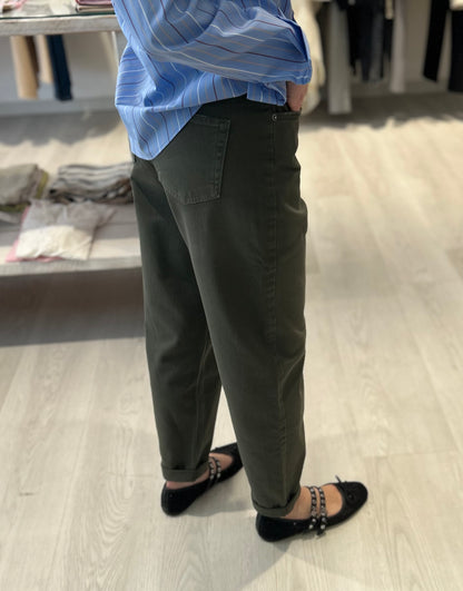 Jeans carrot vita alta