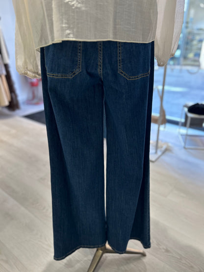 Jeans palazzo con cintura