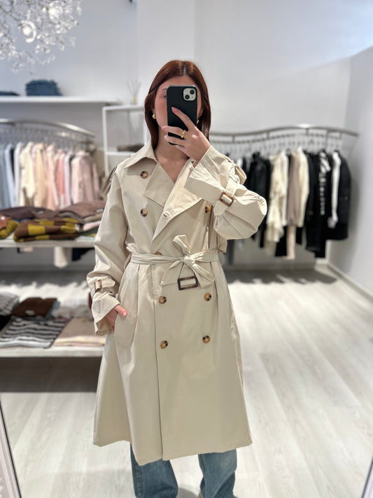 Trench lungo con cintura