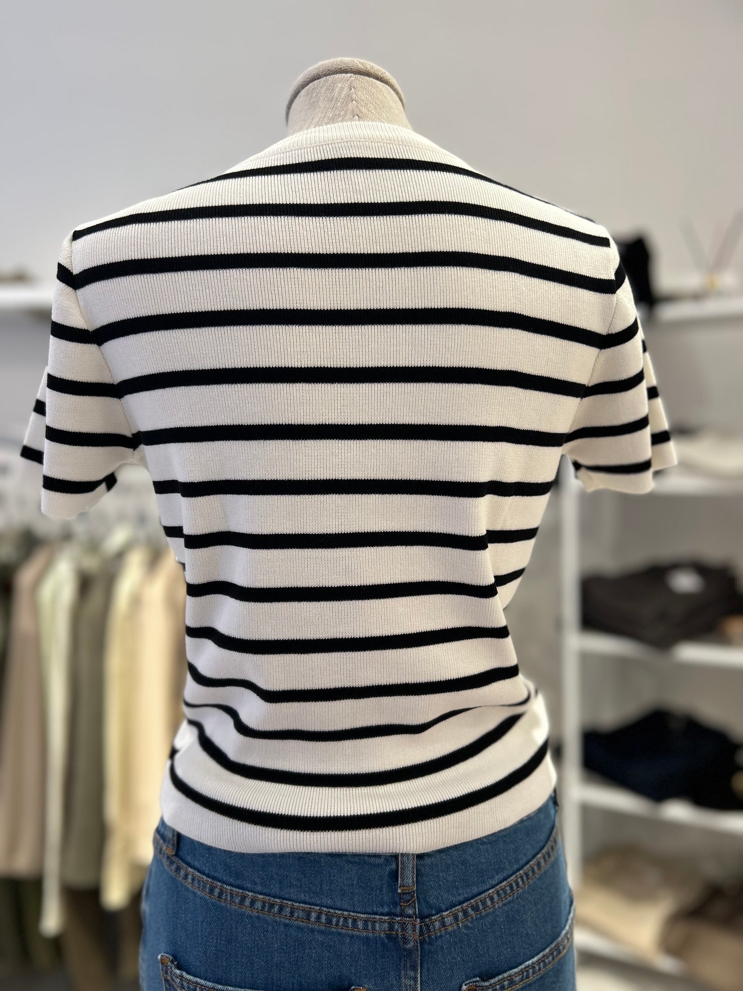 T-shirt manica corta con righe