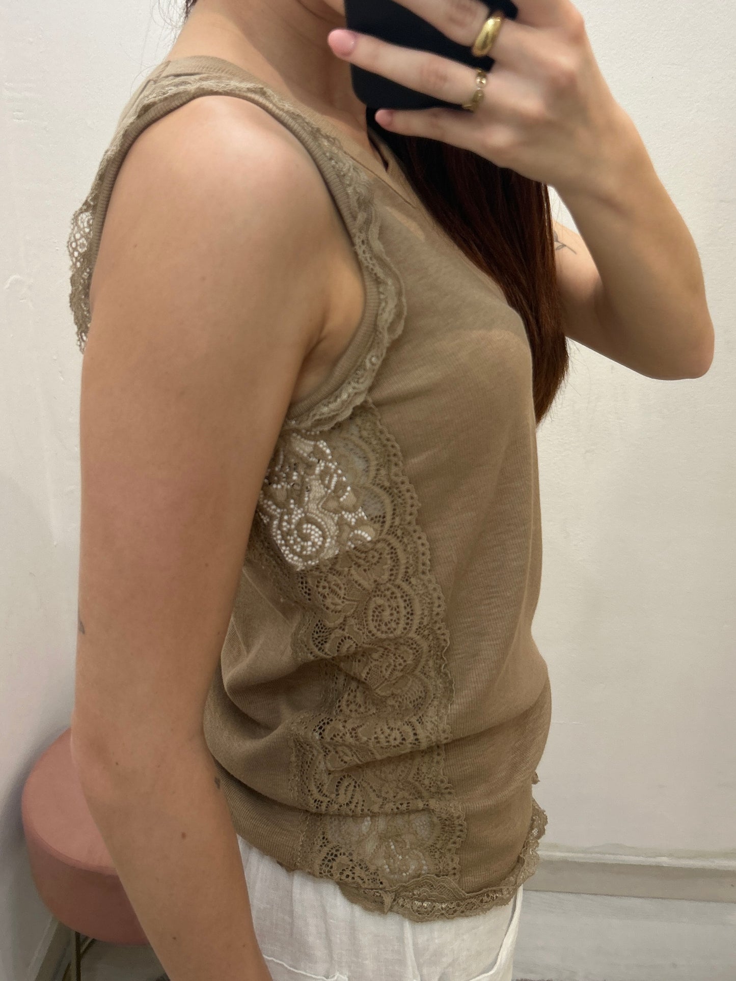 Canotta con pizzo