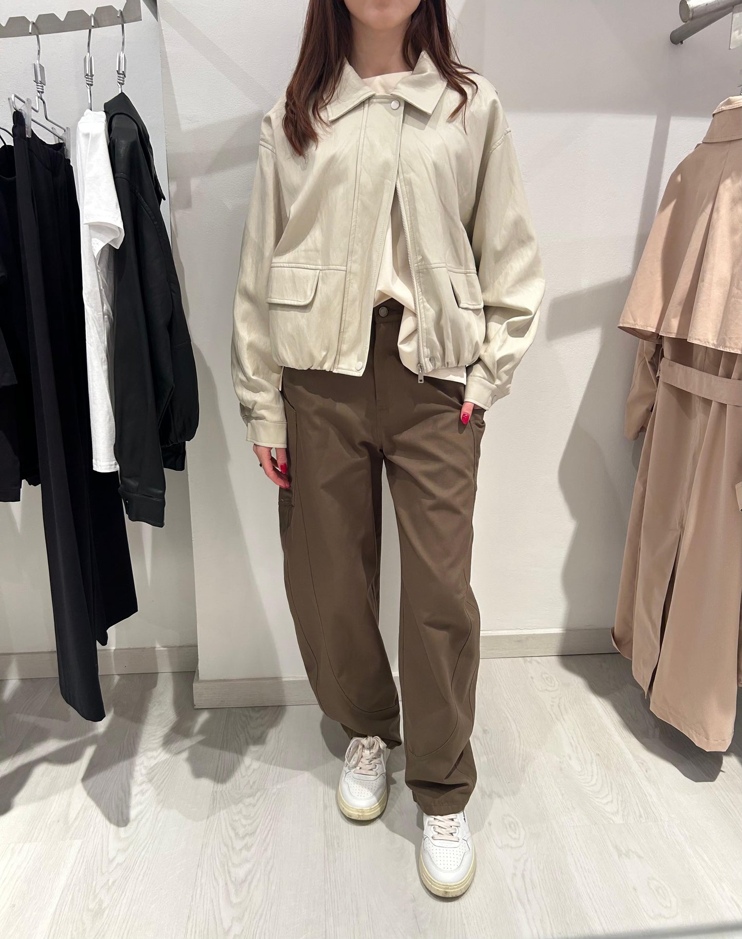 Pantalone "Carrot" con bottone